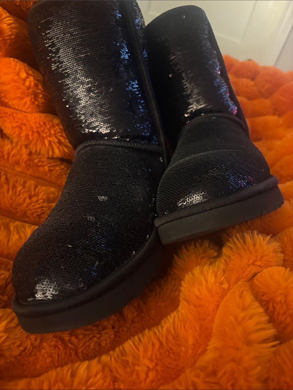 UPDATED PHOTOS-UGG Black Sequin Short Winter Boots - Women's US 10